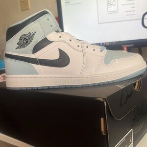Air jordan 1 Mid SE